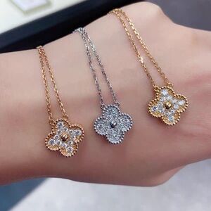 Rose Gold Flower Pendant Necklace